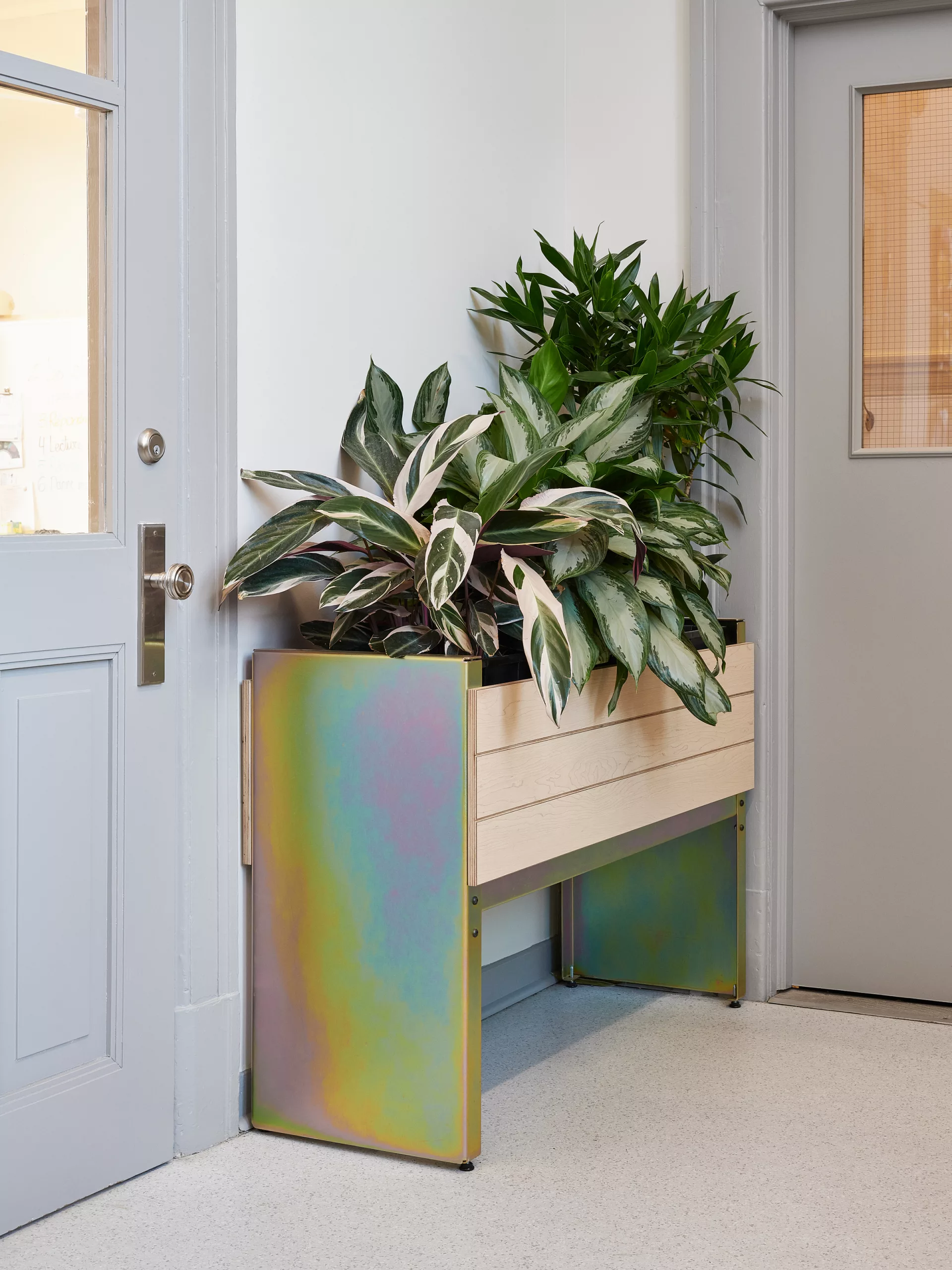 Détail d'un bac à fleur Buisson, créé par Taktik Design.
