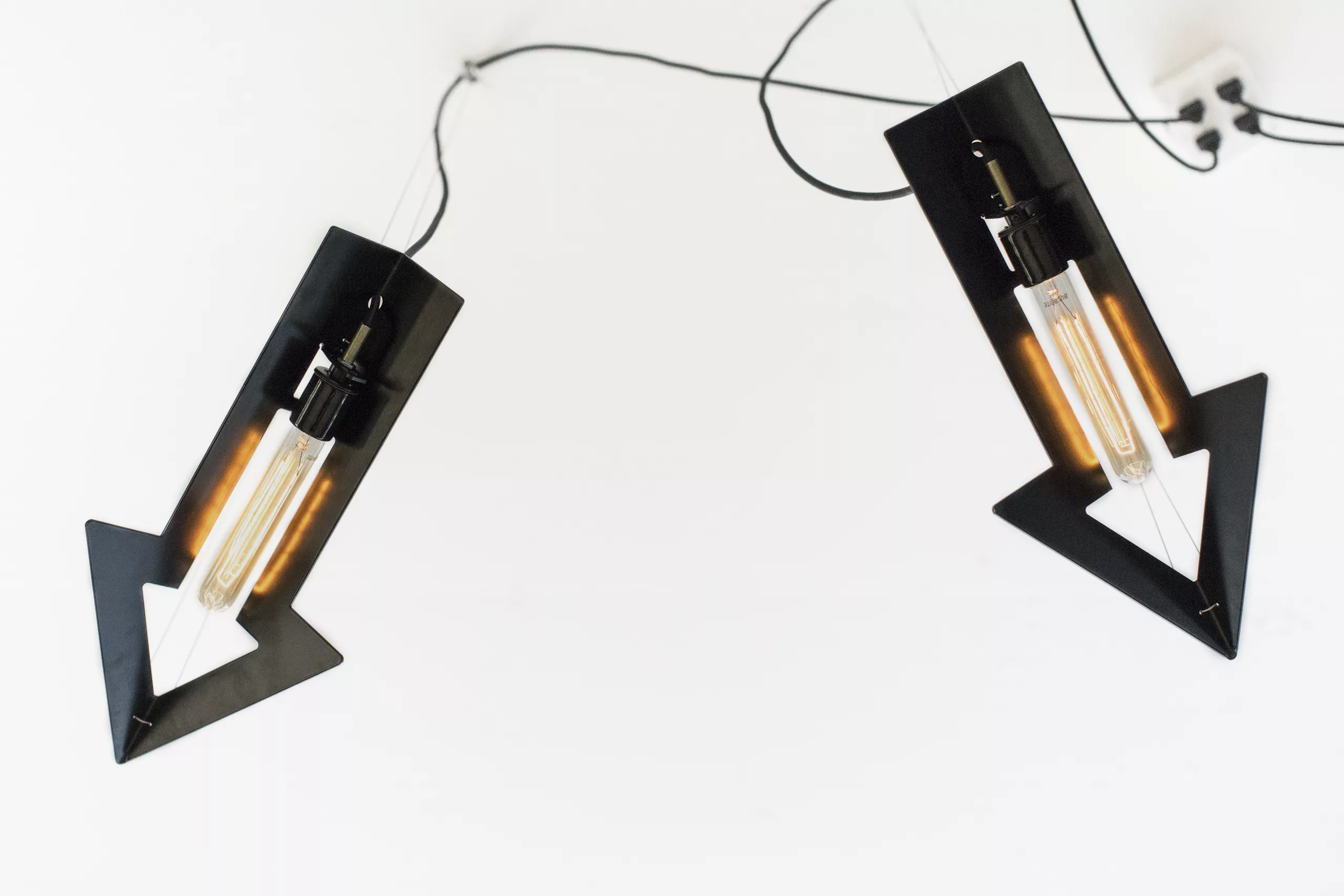 des lampes d'une salle de formation Cadre 21 de la FEEP.