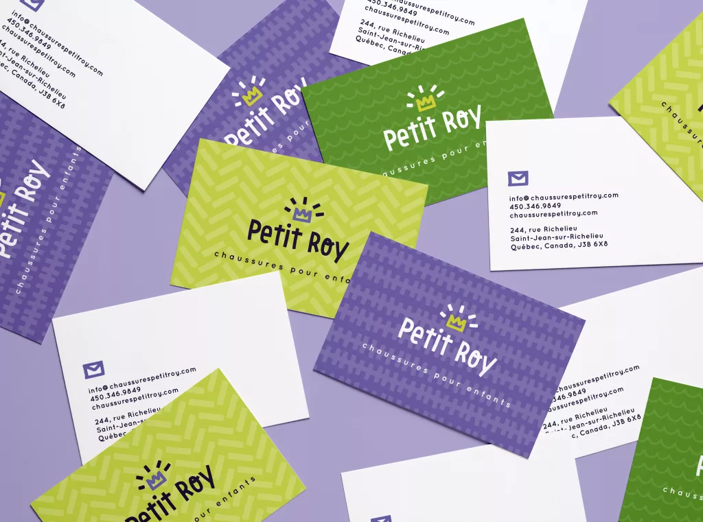 Détail de cartes de visites de la boutique.