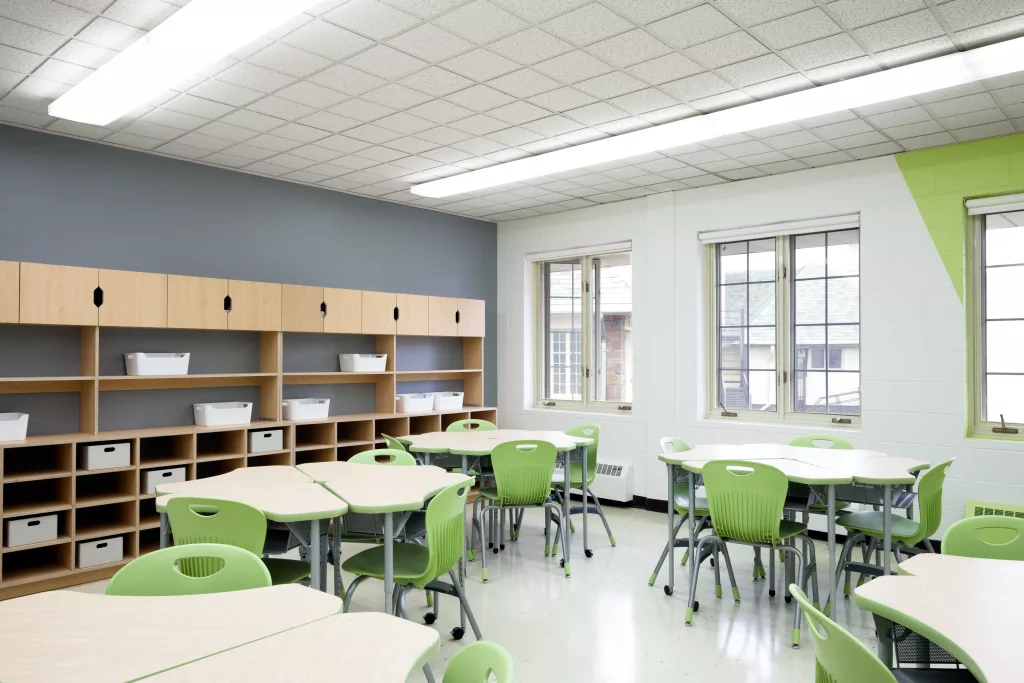 Salle de classe modulable à l'Académie Sainte-Anne.