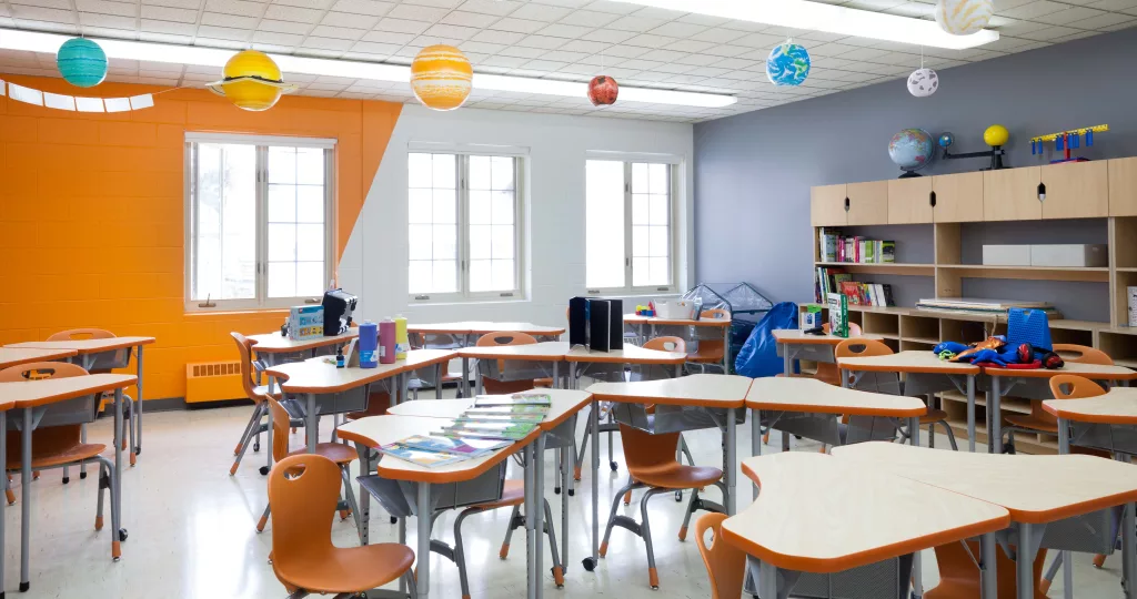 Salle de classe modulable de l'Académie Sainte-Anne.