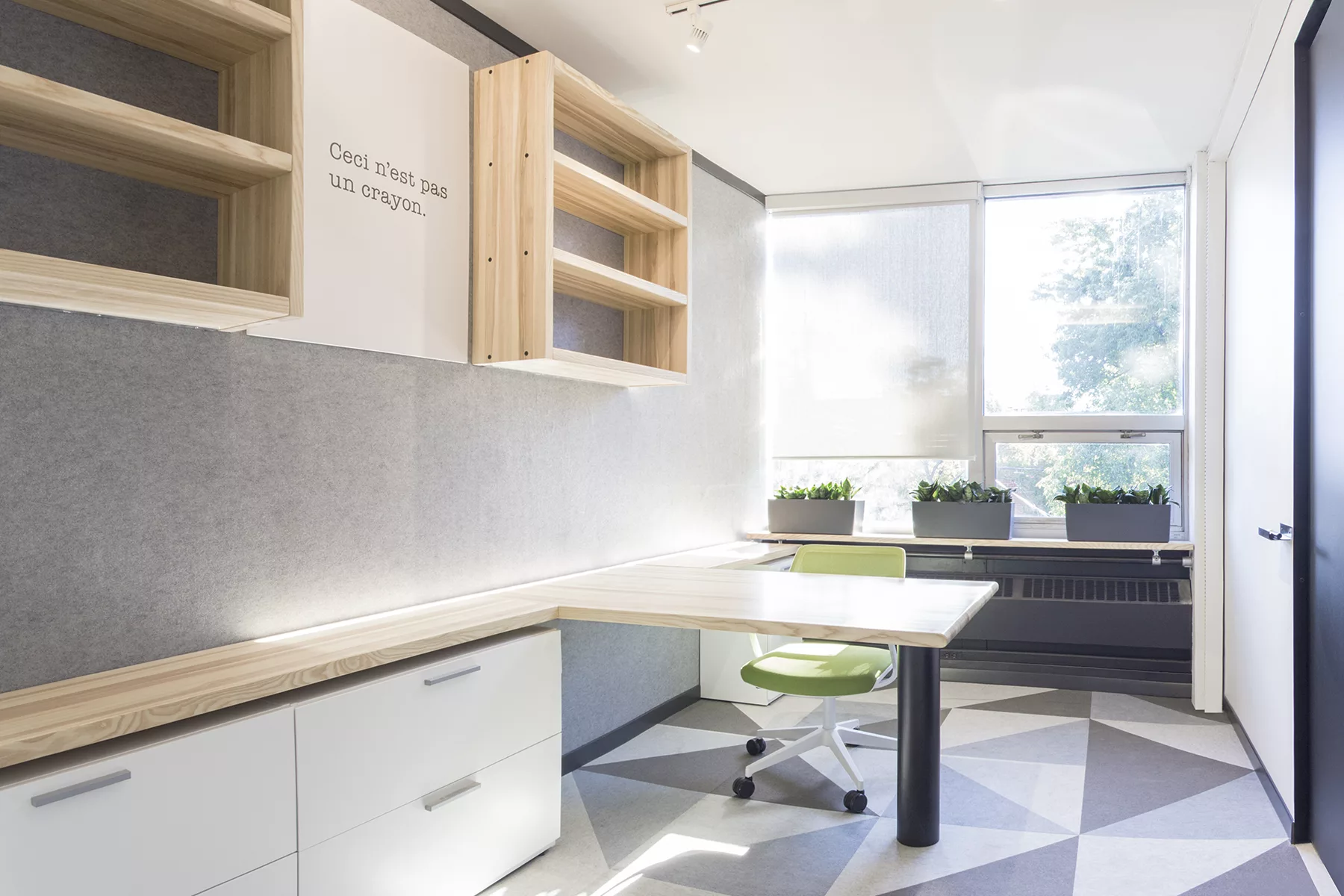 Un bure dans le centre des salles de formation
Cadre 21 du FEEP.