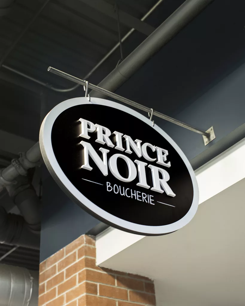 L'enseigne de la boucherie Le Prince Noir.